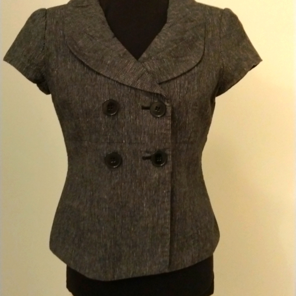 Nine West Short Sleeve Linen and Cotton Suit Jacket